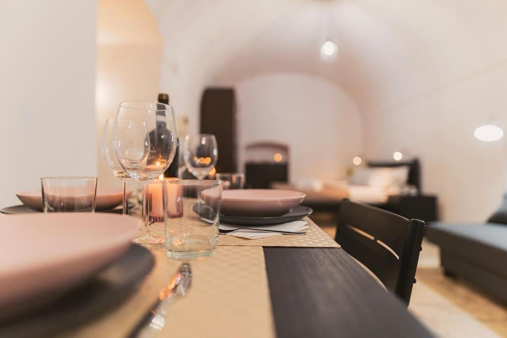 Trani -Suite ❉Marmor - Elegante Casa Storica ❉ Extérieur photo